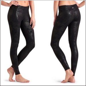 Athleta Chaturanga Black Crackle Leggings S